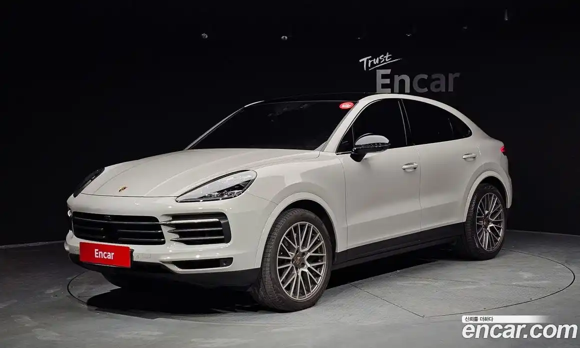 Porsche Cayenne 2022 3.0 Автомат в Москве № 430574, фото 1