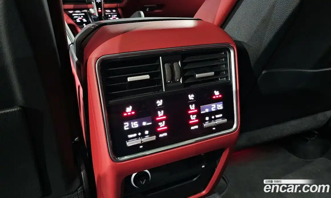 Porsche Cayenne 2022 3.0 Автомат в Москве № 430574, фото 16