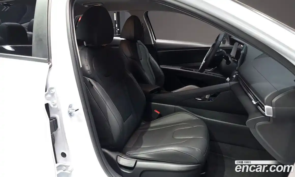 Hyundai Avante 2026 1.6 Автомат в Москве № 44868, фото 5