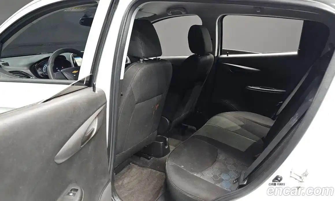 Chevrolet Spark 2016 1.0 Автомат в Москве № 455198, фото 12