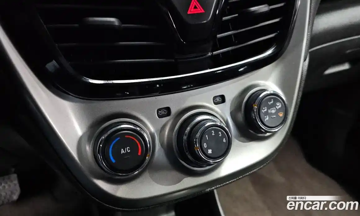 Chevrolet Spark 2016 1.0 Автомат в Москве № 455198, фото 17