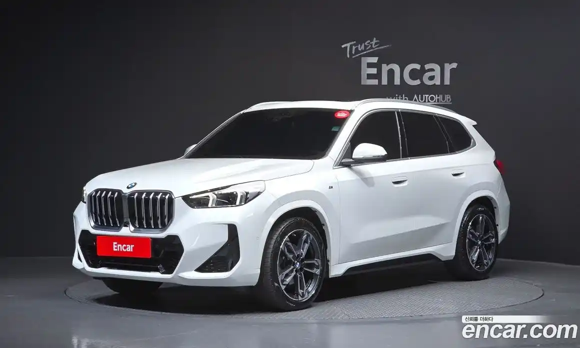 BMW X1 2024 2.0 Автомат в Москве № 463967, фото 1