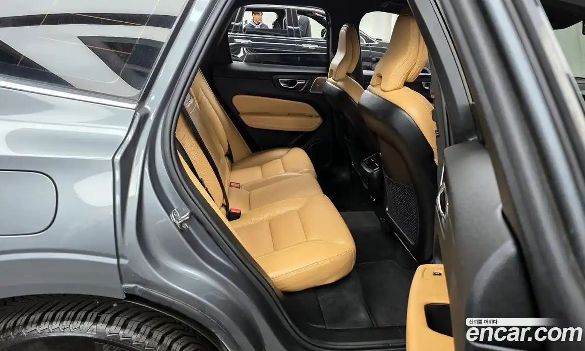 Volvo XC60 2020 2.0 Автомат в Москве № 469927, фото 12