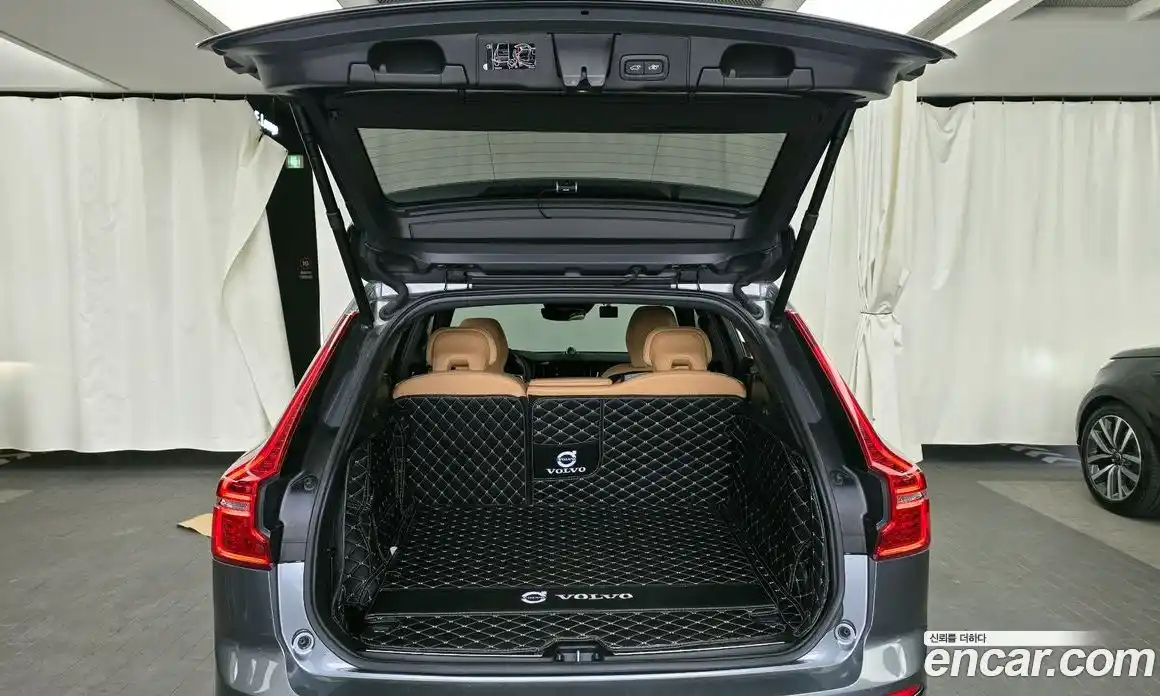 Volvo XC60 2020 2.0 Автомат в Москве № 469927, фото 20