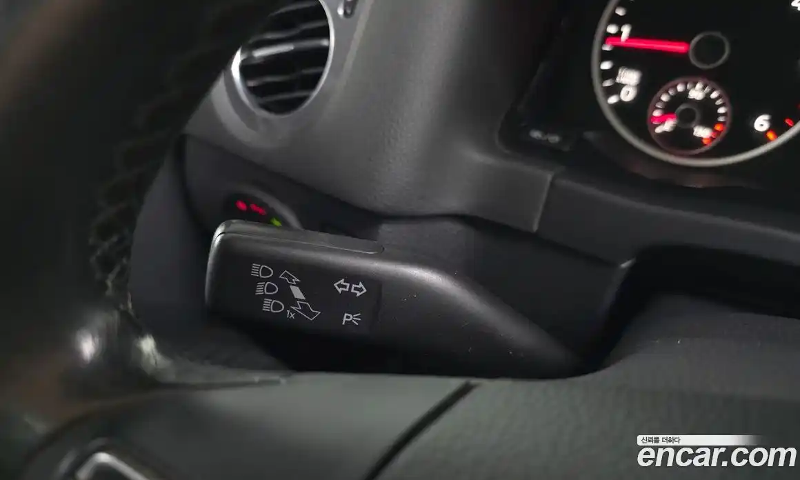 Volkswagen Tiguan 2014 2.0 Автомат в Москве № 472356, фото 18