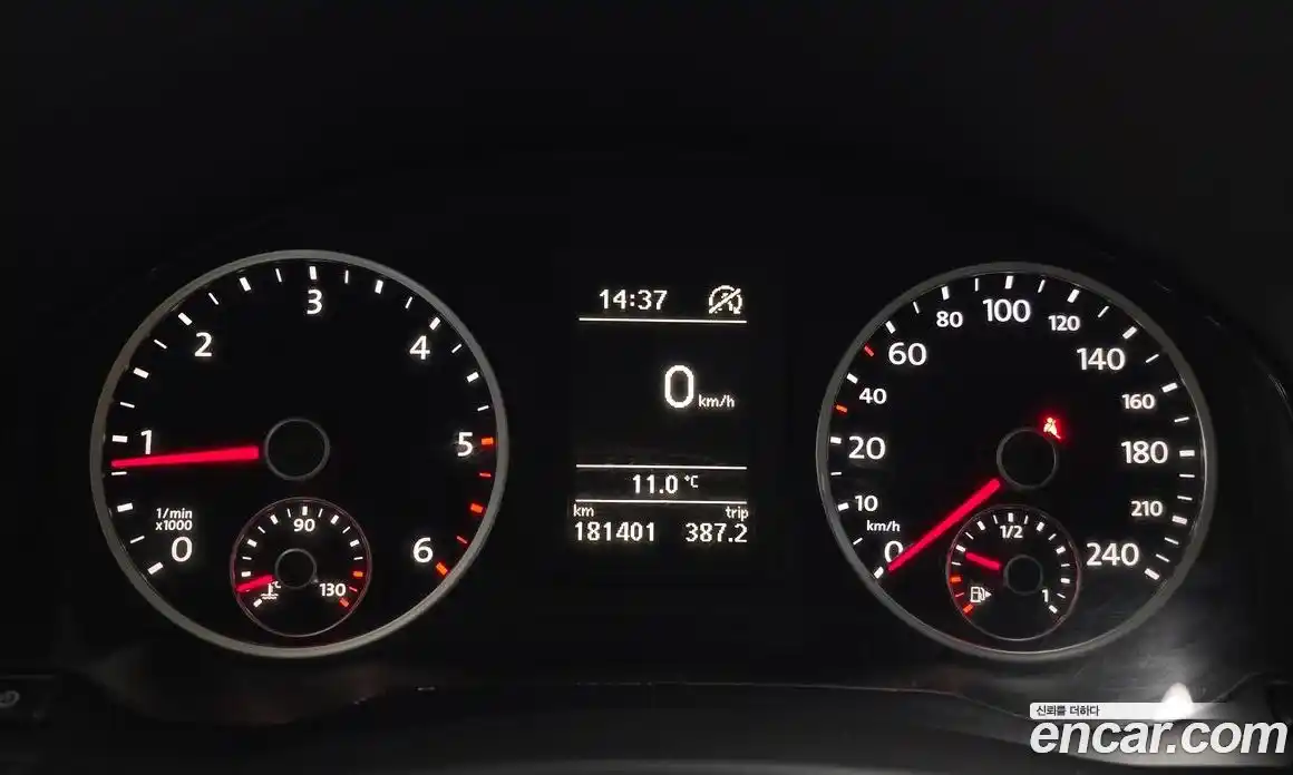 Volkswagen Tiguan 2014 2.0 Автомат в Москве № 472356, фото 8