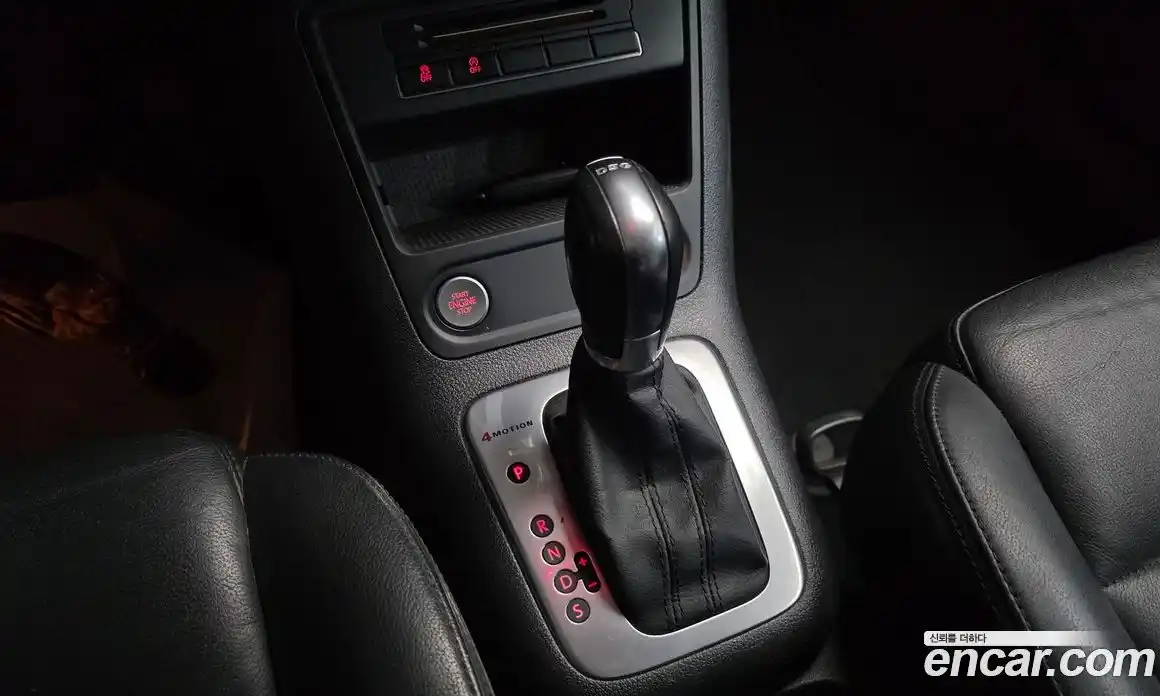 Volkswagen Tiguan 2014 2.0 Автомат в Москве № 472356, фото 9