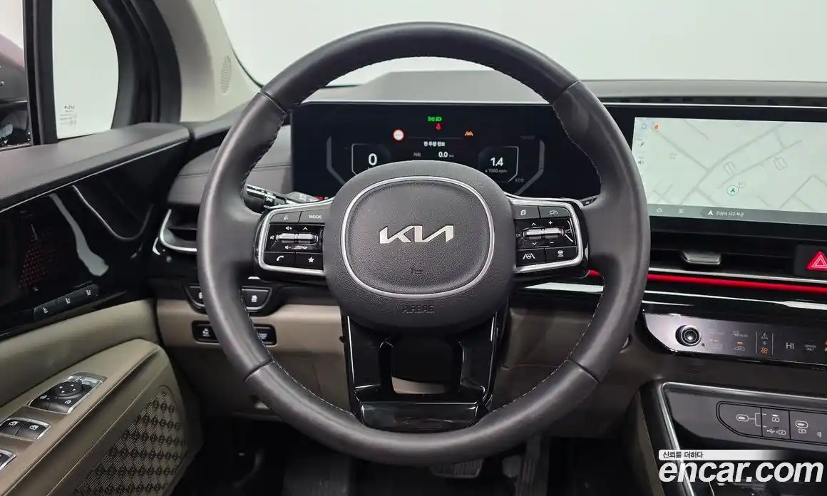 Kia Canival 2024 1.6 Автомат в Москве № 55010, фото 19