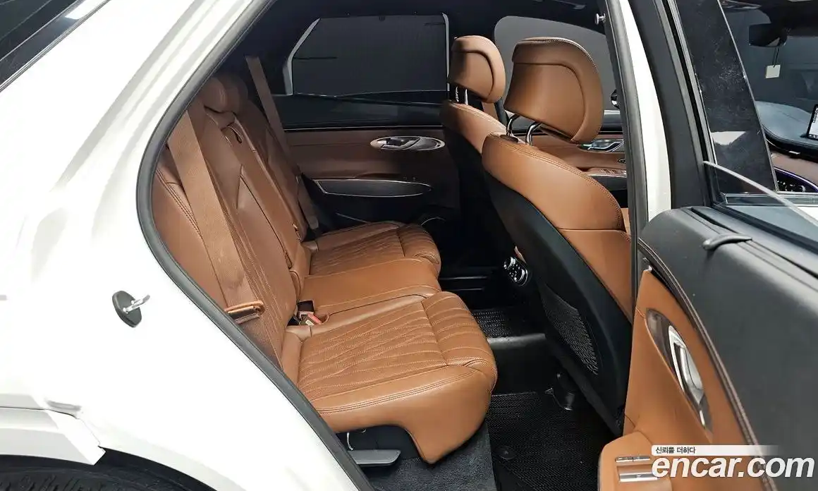 Genesis GV70 2021 2.5 Автомат в Москве № 58237, фото 20