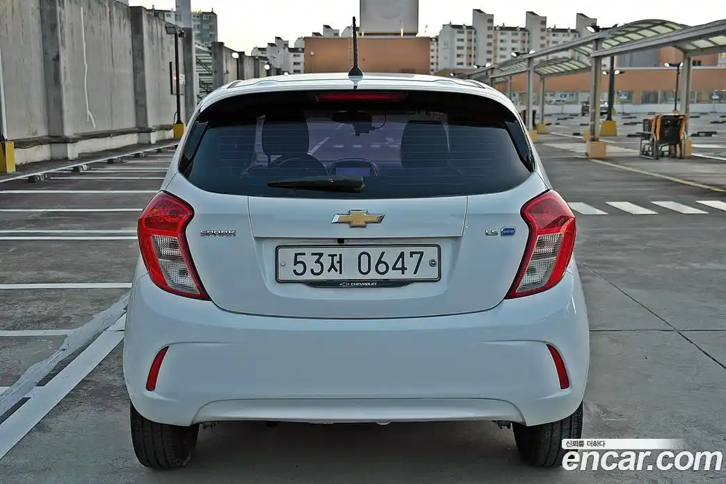 Chevrolet Spark 2016 1.0 Автомат в Москве № 81570, фото 4