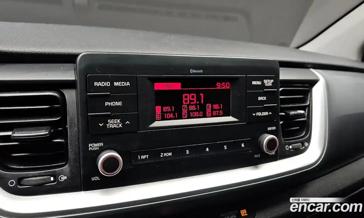 Kia Stonic 2019 1.4 Автомат в Москве № 8265, фото 1