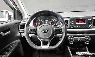 Kia Stonic 2019 1.4 Автомат в Москве № 8265, миниатюра 2