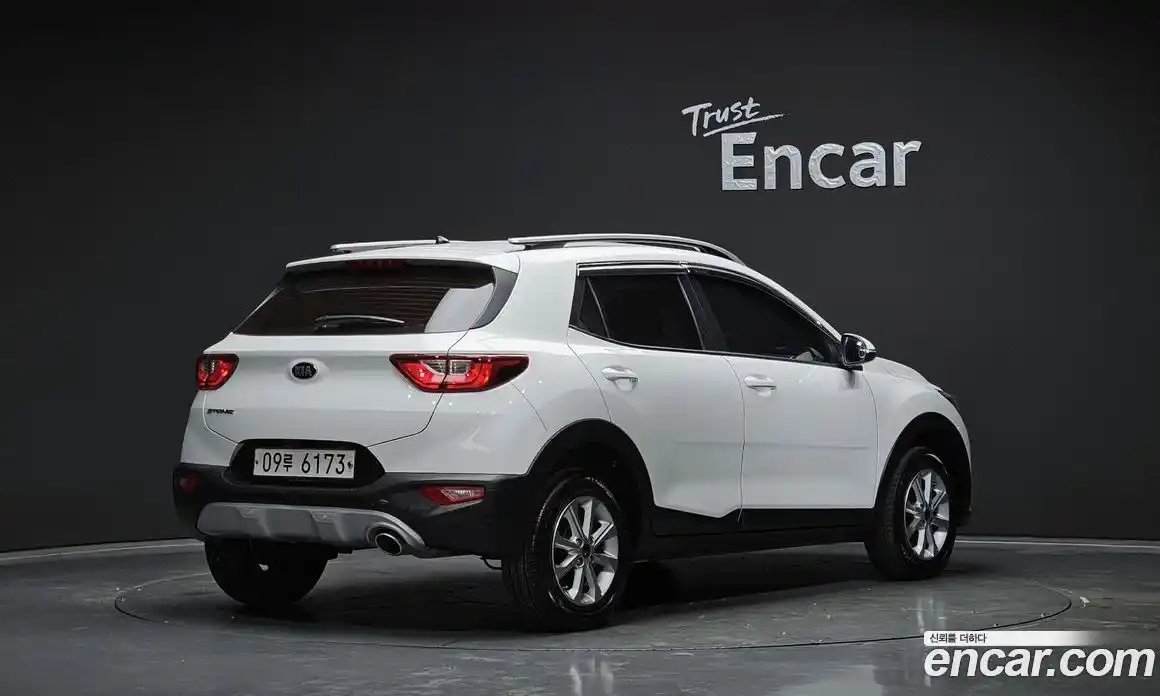 Kia Stonic 2019 1.4 Автомат в Москве № 8265, фото 3