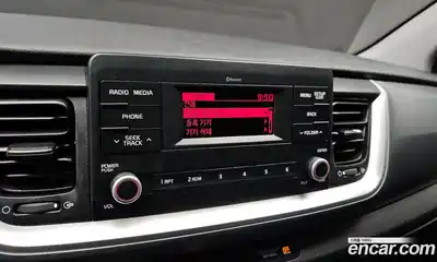 Kia Stonic 2019 1.4 Автомат в Москве № 8265, миниатюра 4