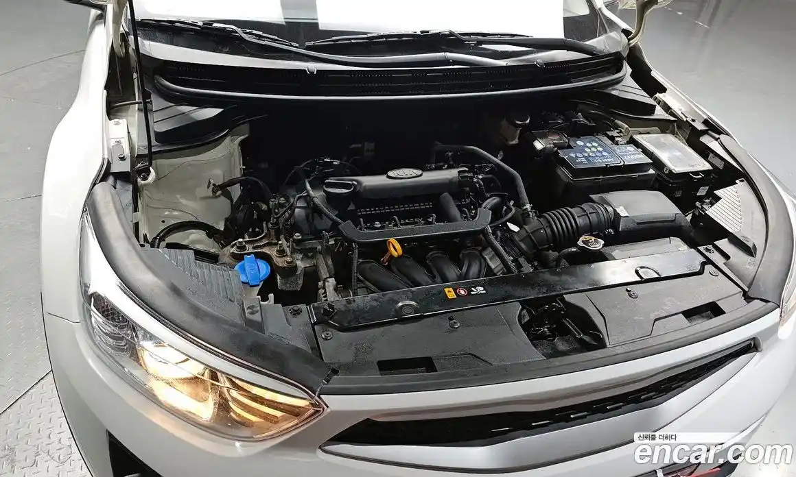 Kia Stonic 2019 1.4 Автомат в Москве № 8265, фото 7