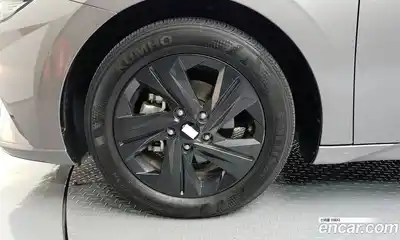 Hyundai Avante 2022 1.6 Автомат в Москве № 90795, миниатюра 3