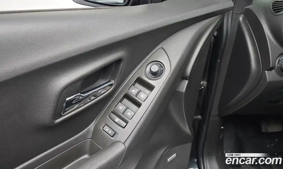 Chevrolet Trax 2014 1.4 Автомат в Москве № 105400, фото 17