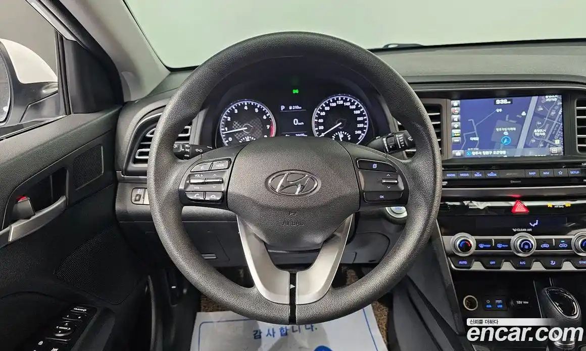 Hyundai Avante 2019 1.6 Автомат в Москве № 109244, фото 12