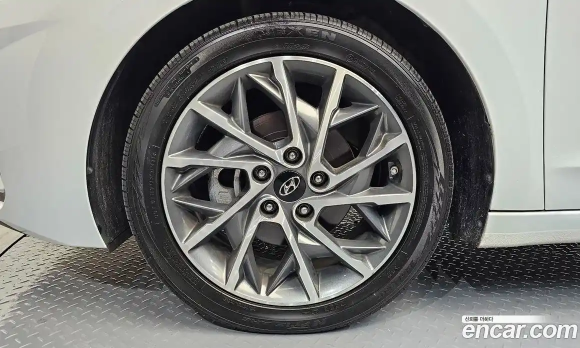 Hyundai Avante 2019 1.6 Автомат в Москве № 109244, фото 15