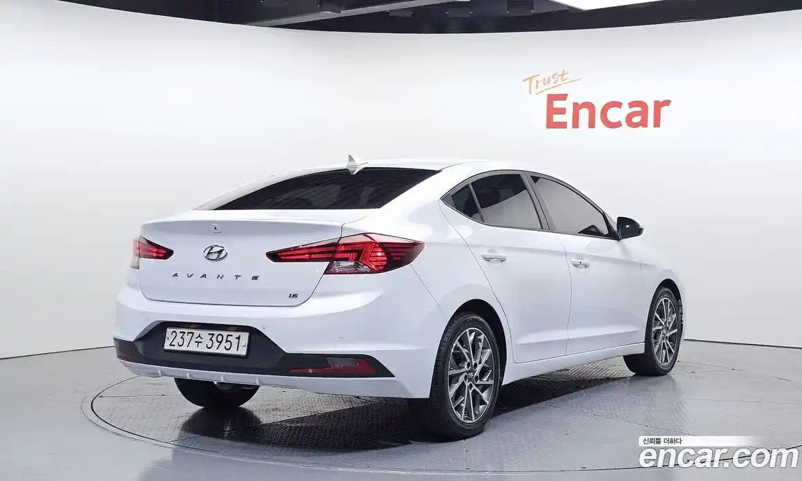Hyundai Avante 2019 1.6 Автомат в Москве № 109244, фото 3