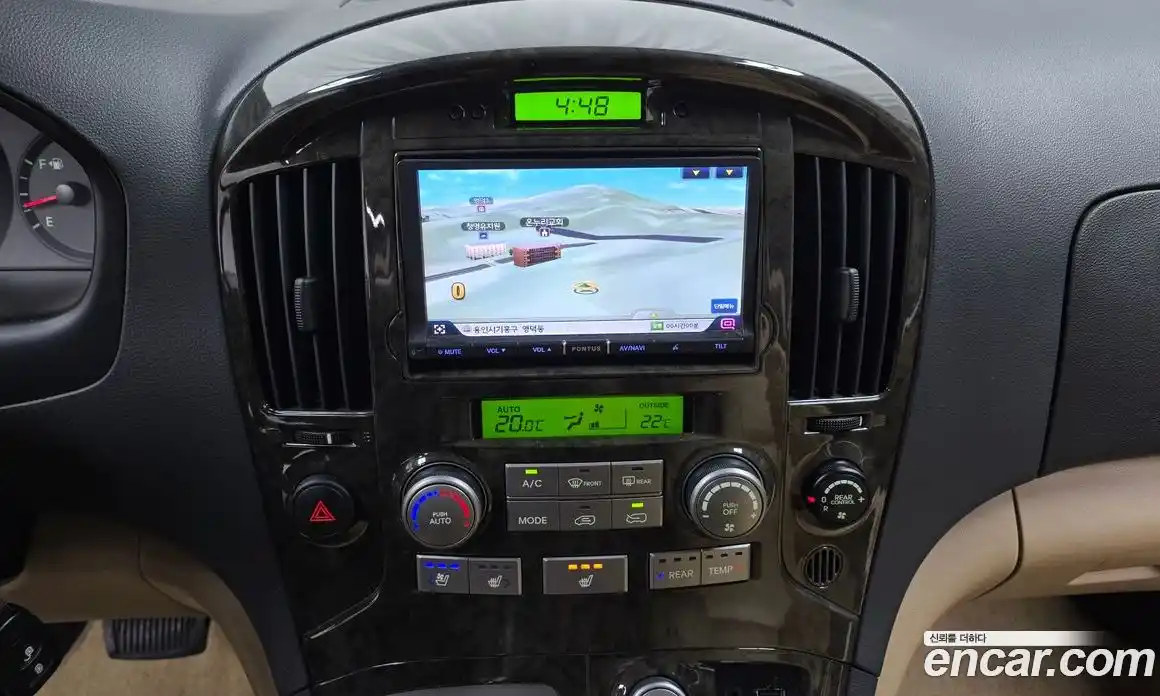 Hyundai Starex 2015 2.5 Автомат в Москве № 112516, фото 17