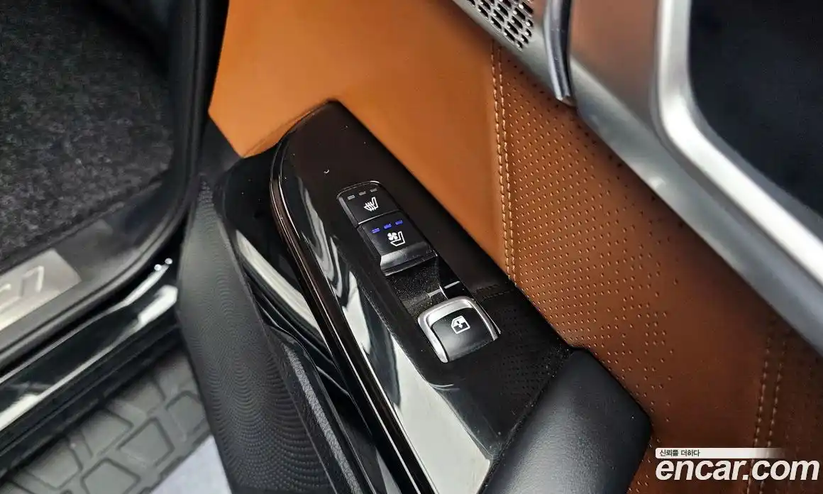 Kia Mohave 2024 3.0 Автомат в Москве № 122031, фото 19