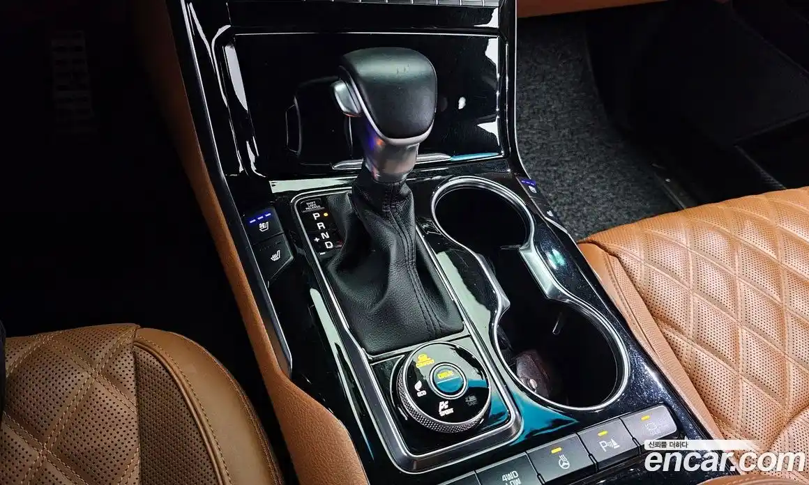 Kia Mohave 2024 3.0 Автомат в Москве № 122031, фото 9