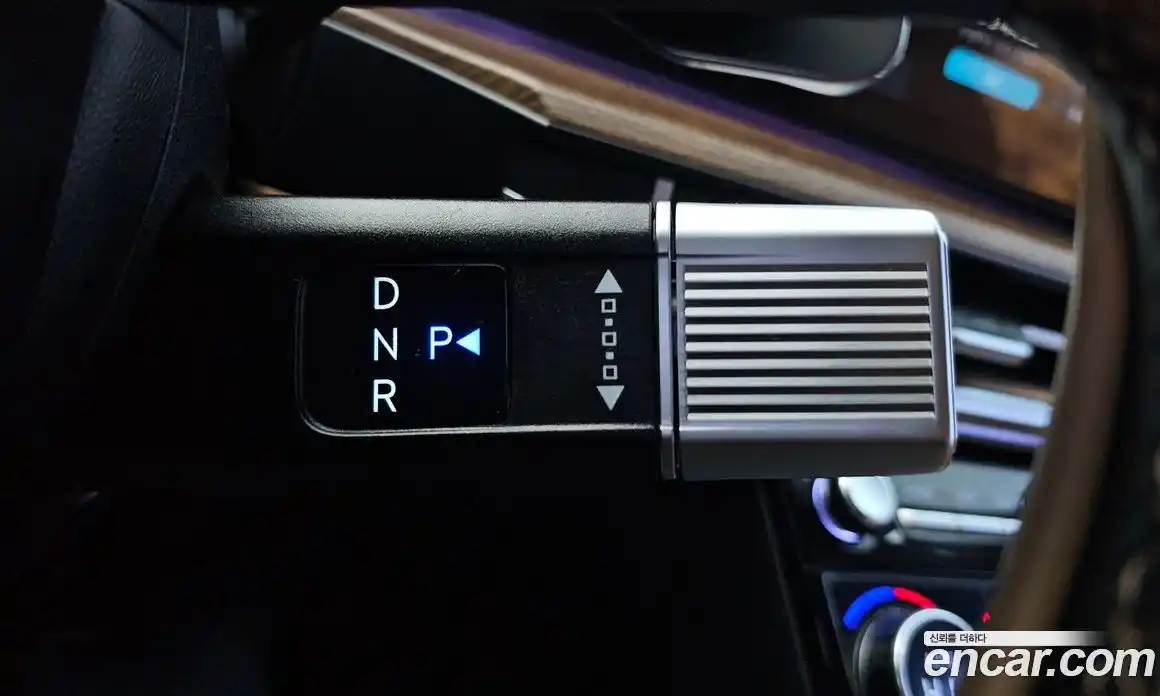 Hyundai Santa Fe 2024 1.6 Автомат в Москве № 125843, фото 15