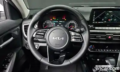 Kia Seltos 2023 1.6 Автомат в Москве № 127139, миниатюра 11