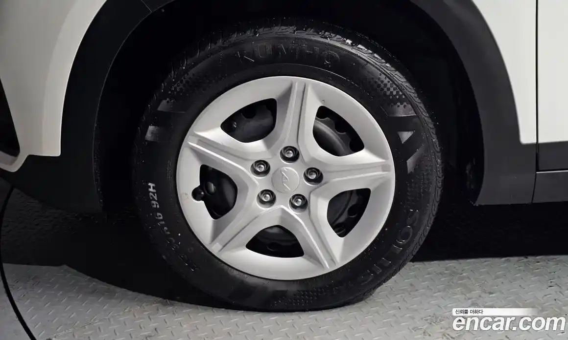 Kia Seltos 2023 1.6 Автомат в Москве № 127139, фото 15