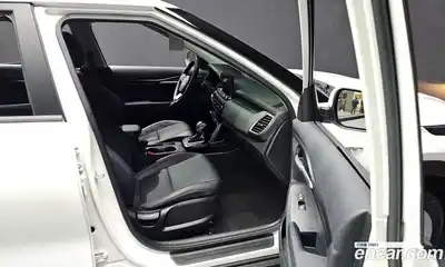 Kia Seltos 2023 1.6 Автомат в Москве № 127139, миниатюра 5