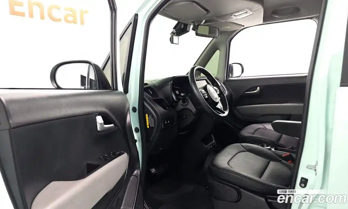 Kia Ray 2023 1.0 Автомат в Москве № 127685, фото 7