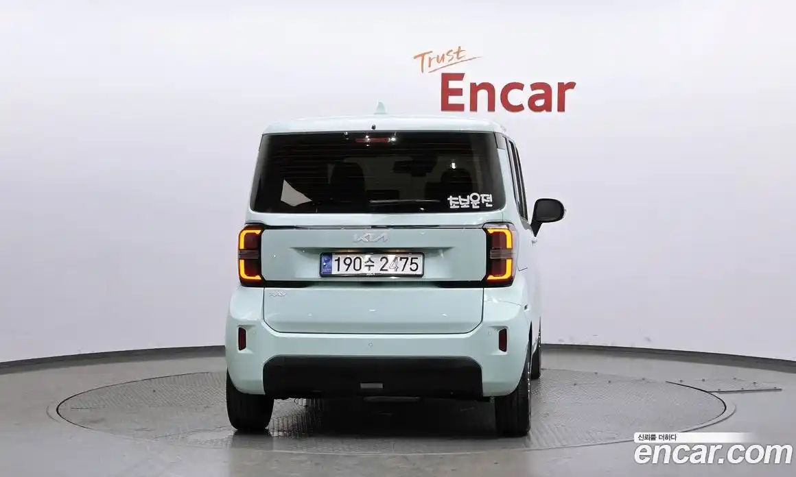 Kia Ray 2023 1.0 Автомат в Москве № 127685, фото 10