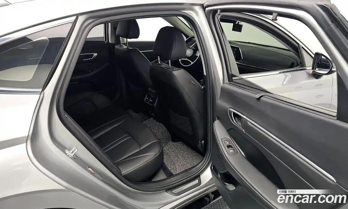 Hyundai Sonata 2022 2.0 Автомат в Москве № 129871, фото 12