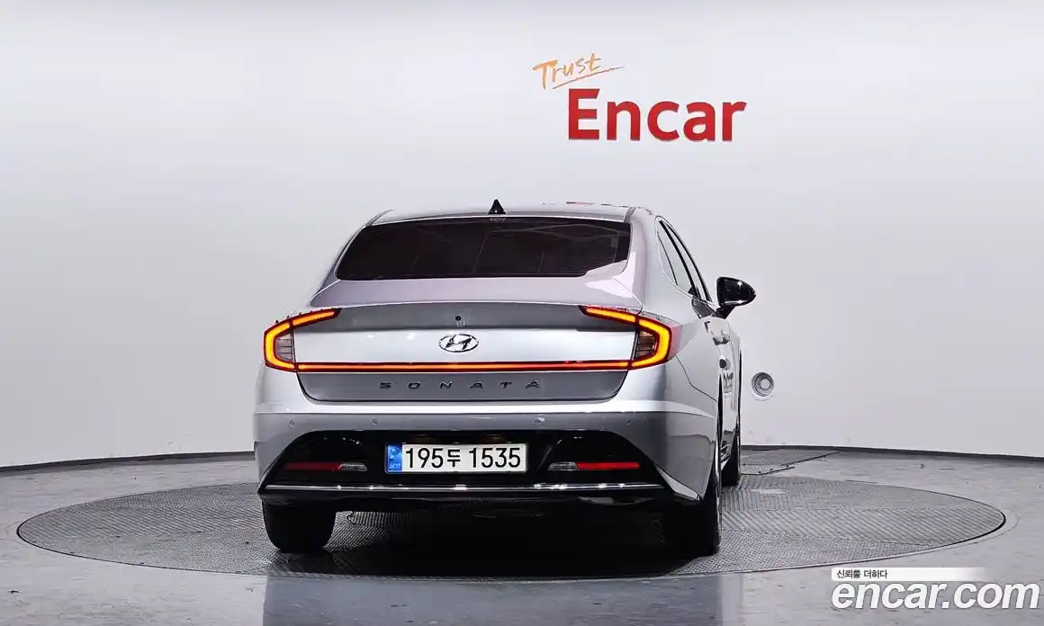 Hyundai Sonata 2022 2.0 Автомат в Москве № 129871, фото 16