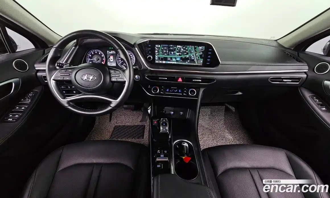 Hyundai Sonata 2022 2.0 Автомат в Москве № 129871, фото 17