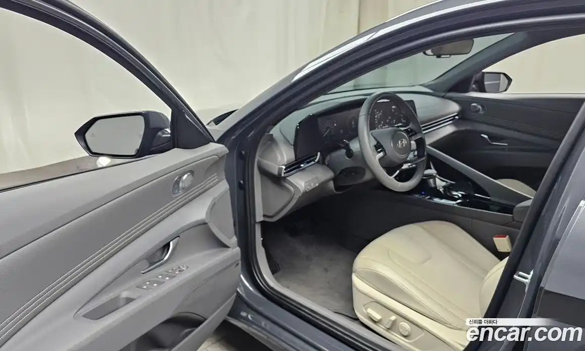 Hyundai Avante 2026 1.6 Автомат в Москве № 130184, фото 10