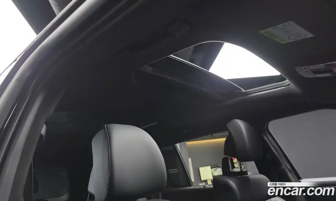 Hyundai Santa Fe 2025 1.6 Автомат в Москве № 130683, фото 3