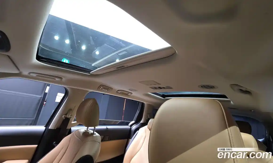 Kia Canival 2022 3.5 Автомат в Москве № 132629, фото 19