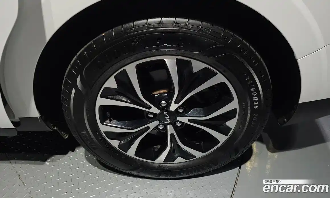 Kia Canival 2023 2.2 Автомат в Москве № 133271, фото 6