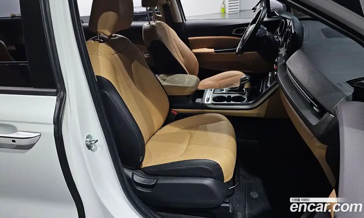 Kia Canival 2023 2.2 Автомат в Москве № 133271, фото 9