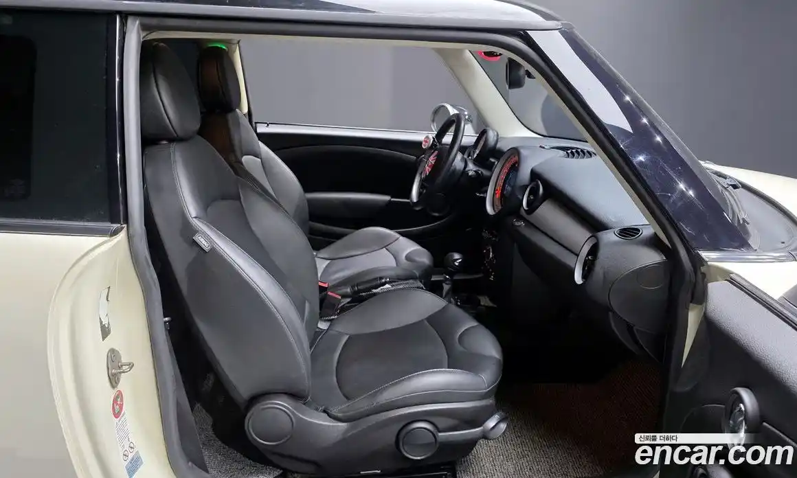 Mini Cooper 2013 2.0 Автомат в Москве № 135400, фото 12