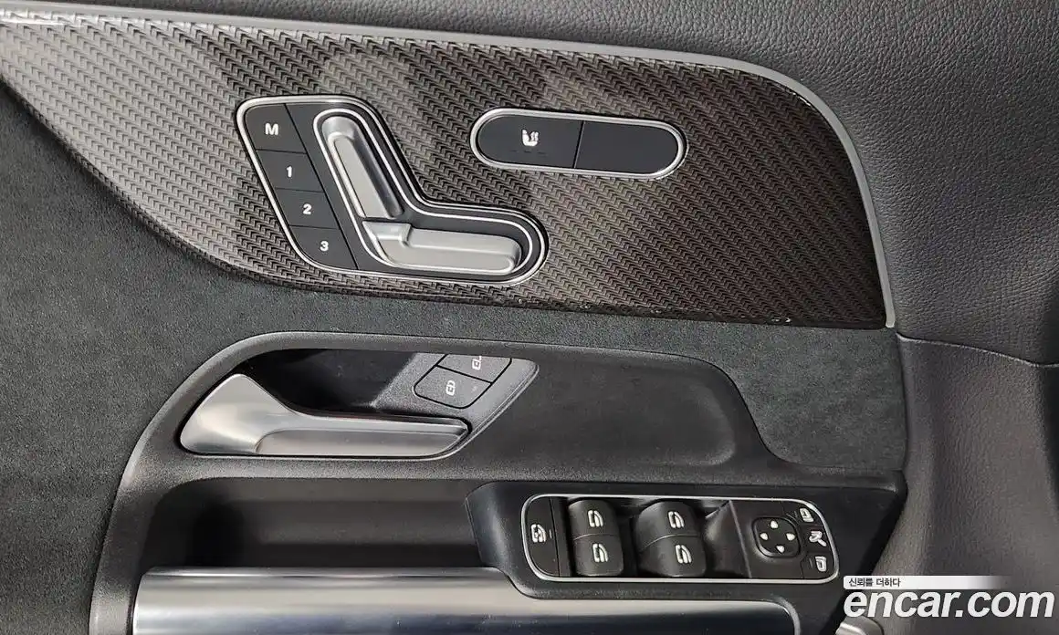 Mercedes-Benz GLA-Class 2023 2.0 Автомат в Москве № 139554, фото 17