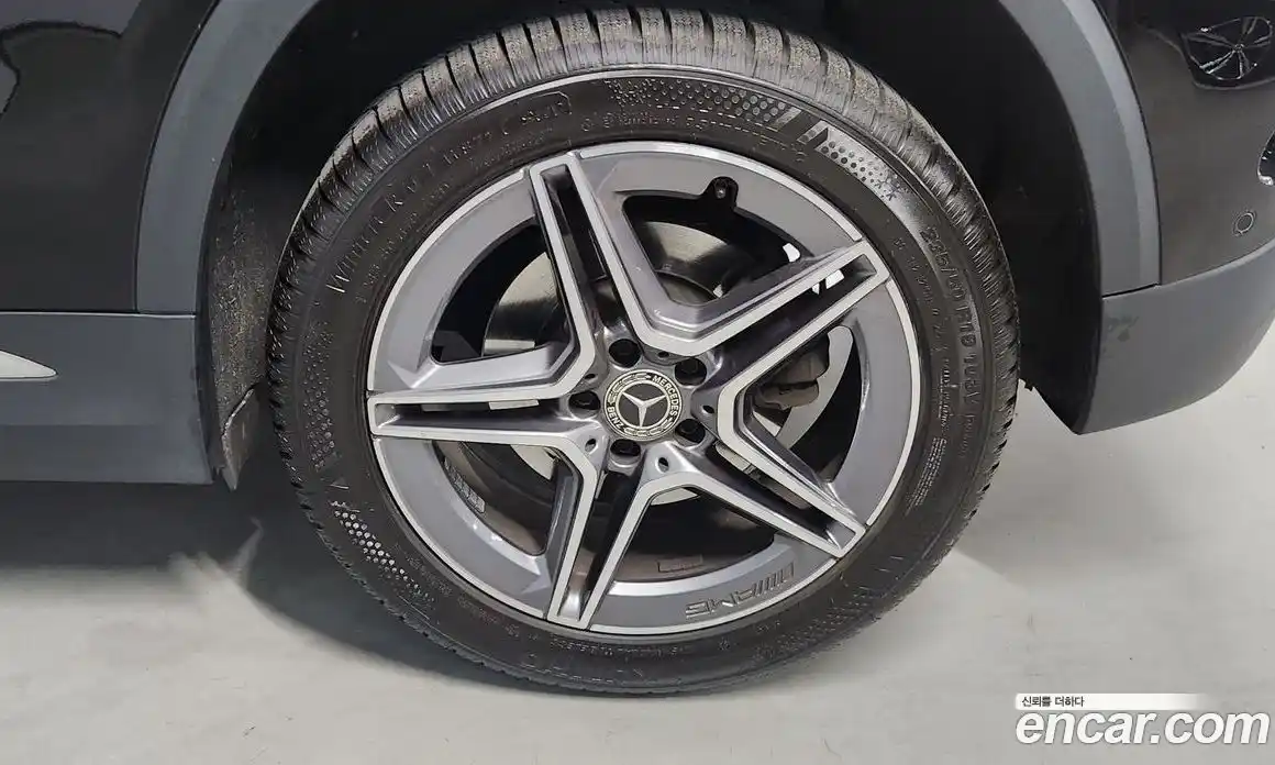 Mercedes-Benz GLA-Class 2023 2.0 Автомат в Москве № 139554, фото 5