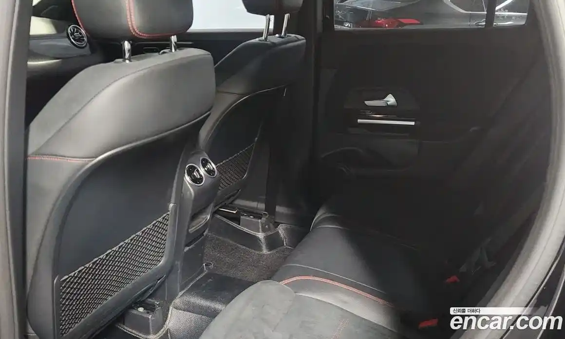 Mercedes-Benz GLA-Class 2023 2.0 Автомат в Москве № 139554, фото 10