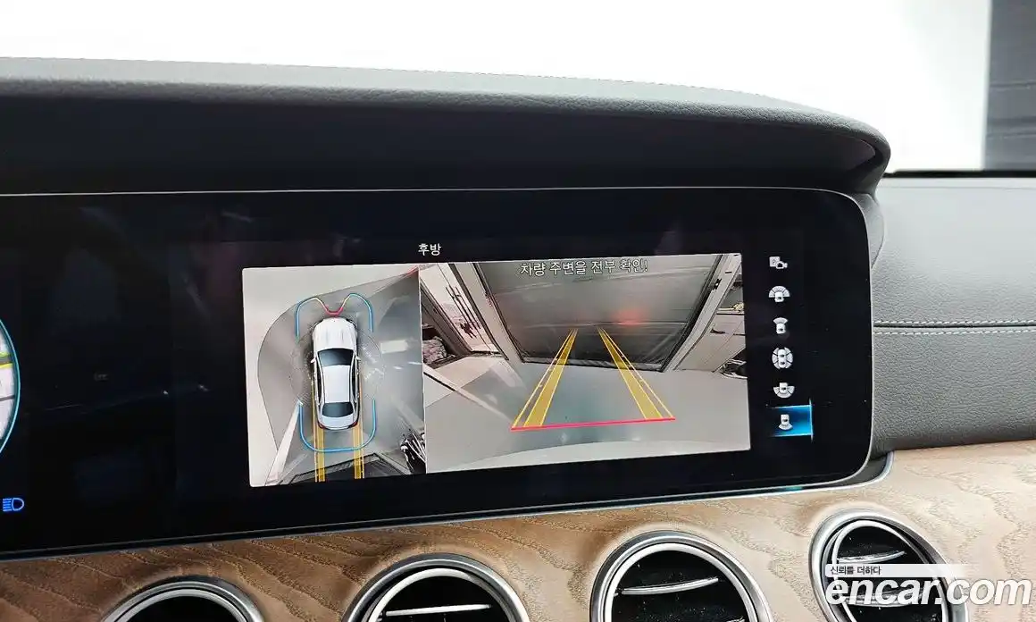 Mercedes-Benz E-Class 2022 2.0 Автомат в Москве № 140084, фото 18