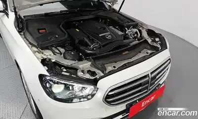 Mercedes-Benz E-Class 2022 2.0 Автомат в Москве № 140084, миниатюра 6