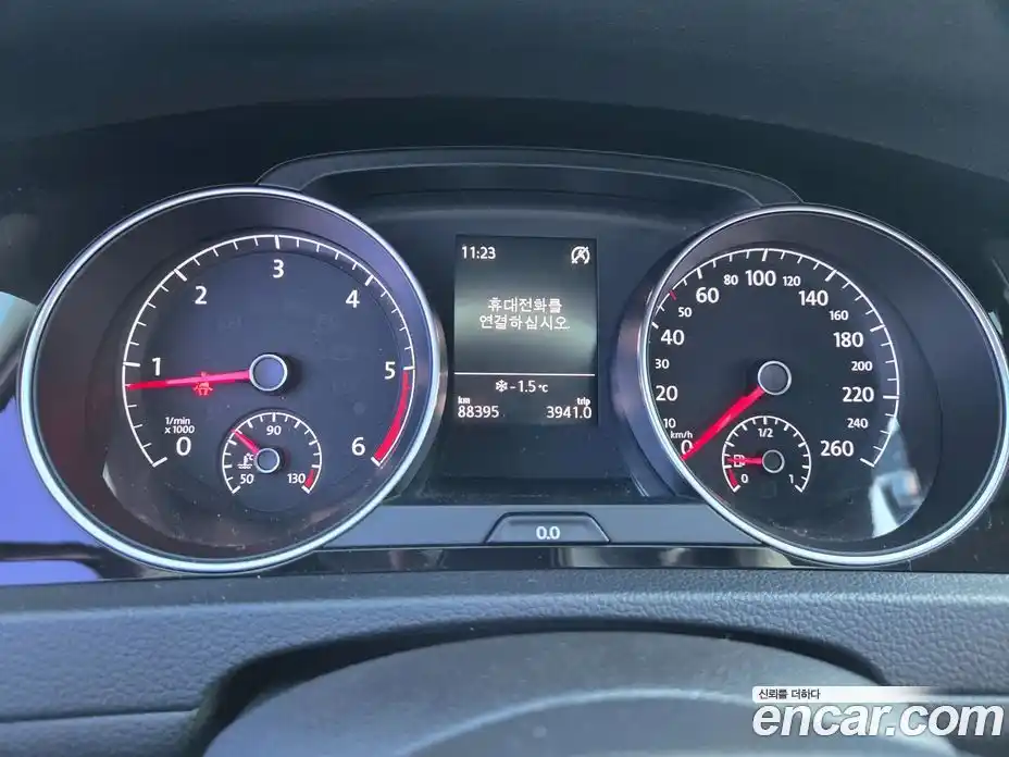 Volkswagen Golf 2014 1.6 Автомат в Москве № 146912, фото 9