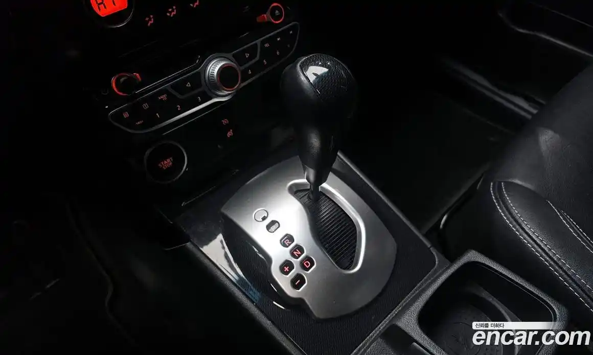 Renault QM5 2012 2.5 Автомат в Москве № 147637, фото 16