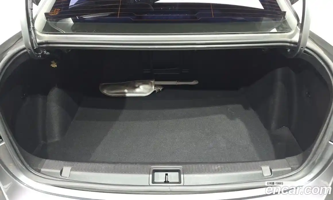 Renault SM3 2018 1.6 Автомат в Москве № 147639, фото 16